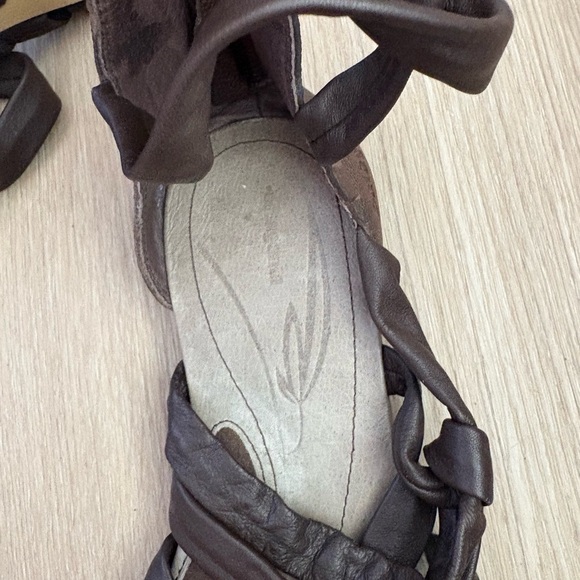 Patagonia Bandha Knot Sandals | Women’s 7 | Brown Leather Gladiator Strappy - Picture 6 of 7